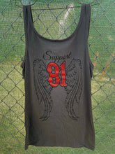 Load image into Gallery viewer, Women’s tank top grey with wings on back
